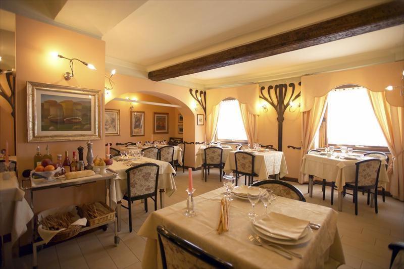 Albergo Badellino Bra Ngoại thất bức ảnh