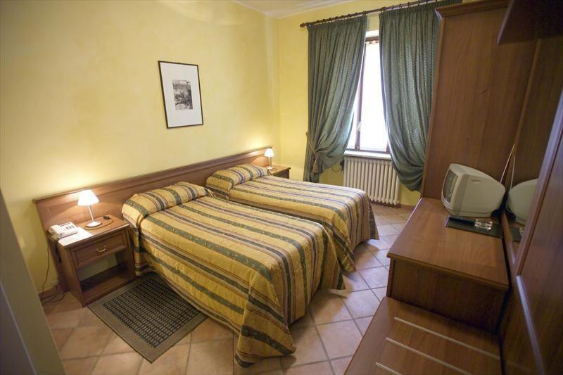 Albergo Badellino Bra Ngoại thất bức ảnh